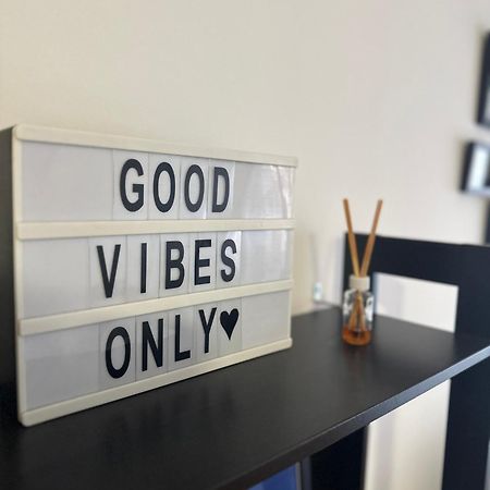 Charlie Aviv Park Apartment Beograd Ngoại thất bức ảnh