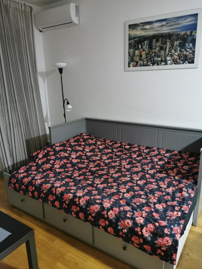 Charlie Aviv Park Apartment Beograd Ngoại thất bức ảnh