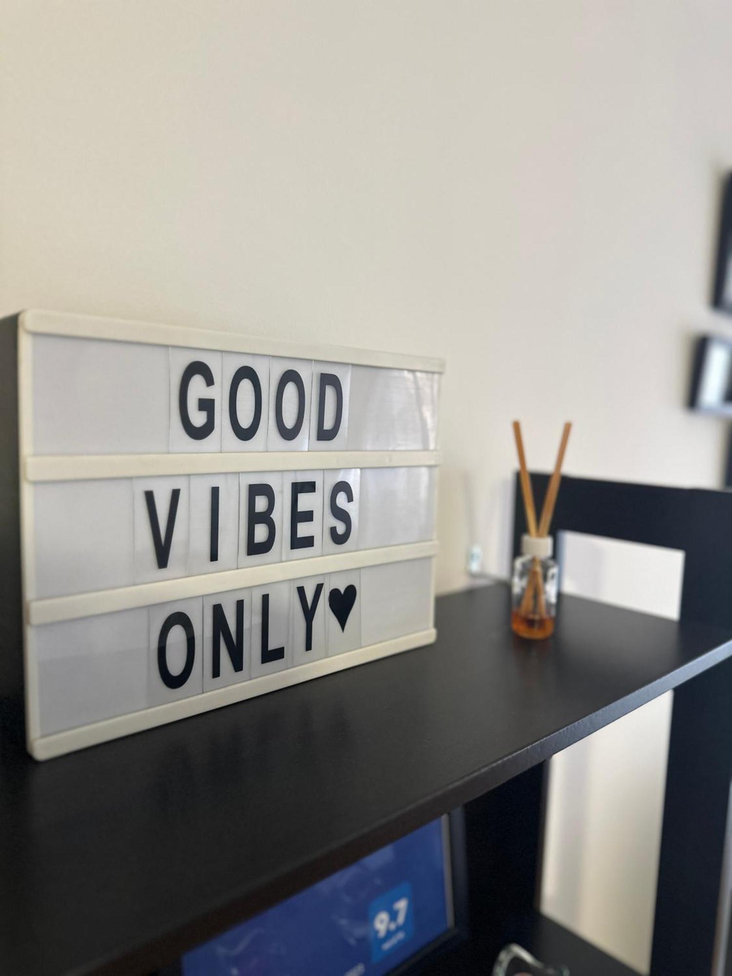 Charlie Aviv Park Apartment Beograd Ngoại thất bức ảnh